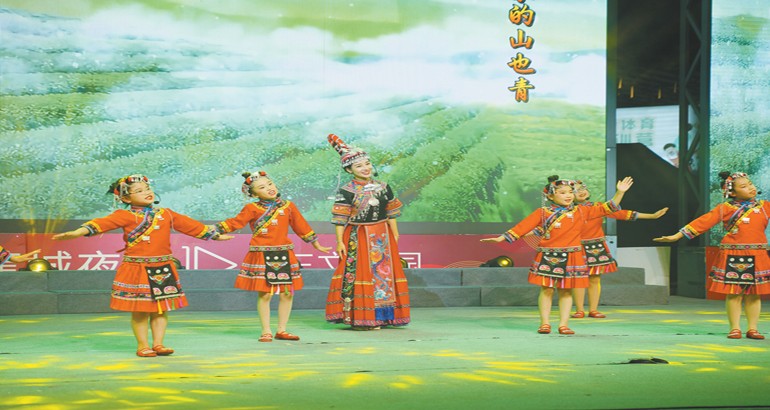 蕉城區(qū)青年文藝晚會(huì)舉行
